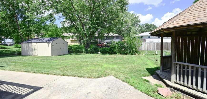 7320 NW 78th Street, Kansas City, MO 64152