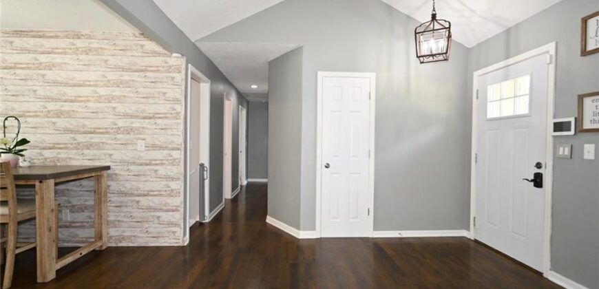 7320 NW 78th Street, Kansas City, MO 64152