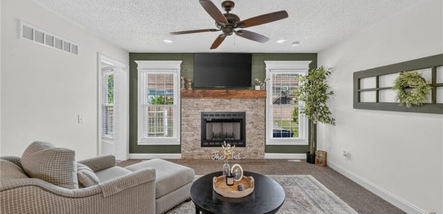 503 NEWPORT Drive, Smithville, MO 64089