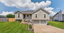 503 NEWPORT Drive, Smithville, MO 64089