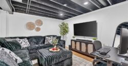 503 NEWPORT Drive, Smithville, MO 64089