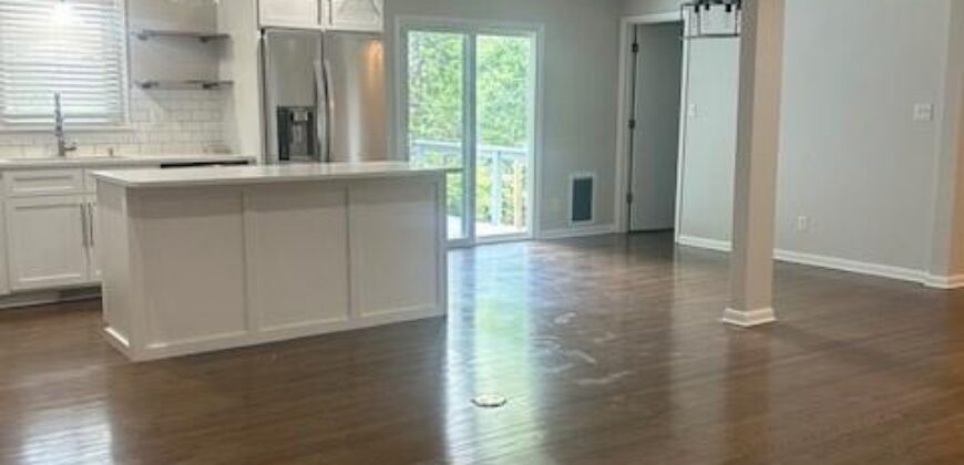 2308 NW Powderhorn Drive, Kansas City, MO 64154