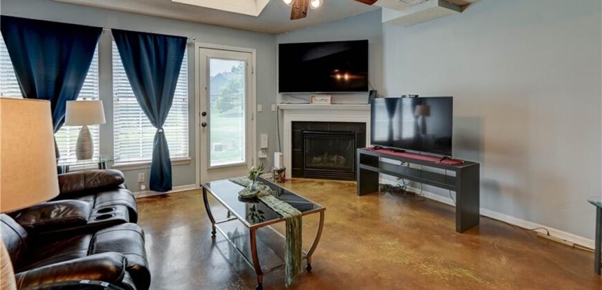 8112 N Lawn Avenue, Kansas City, MO 64119
