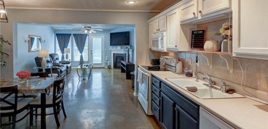8112 N Lawn Avenue, Kansas City, MO 64119