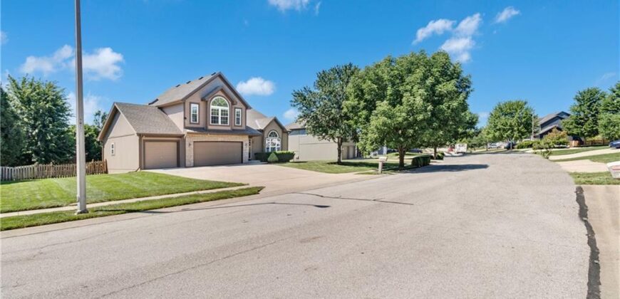 7905 NE 112th Street, Kansas City, MO 64157