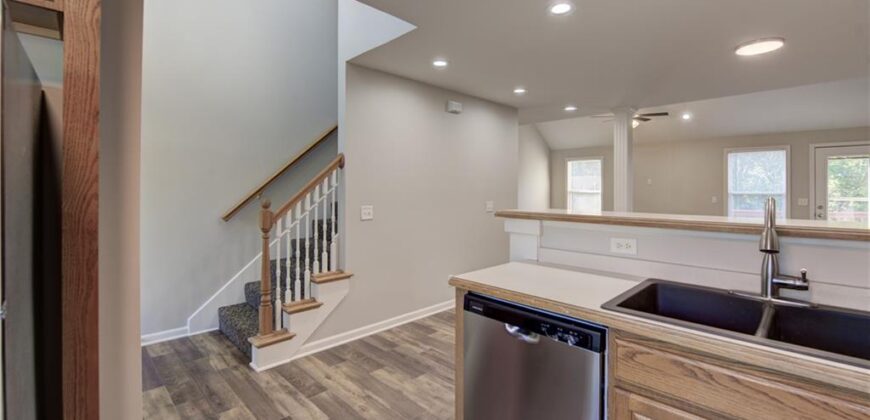 1721 Collins Drive, Platte City, MO 64079