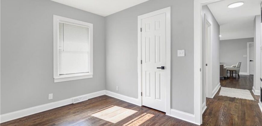 6409 N Woodland Avenue, Gladstone, MO 64118