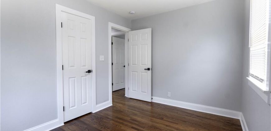 6409 N Woodland Avenue, Gladstone, MO 64118