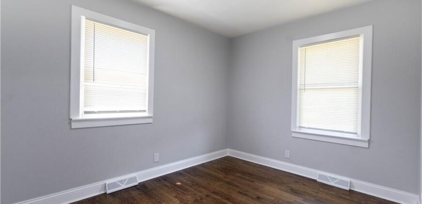 6409 N Woodland Avenue, Gladstone, MO 64118