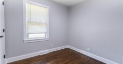 6409 N Woodland Avenue, Gladstone, MO 64118