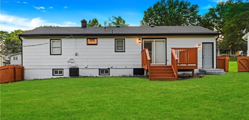 6409 N Woodland Avenue, Gladstone, MO 64118