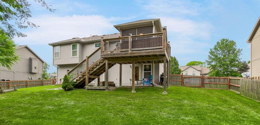 915 W 7th Avenue, Kearney, MO 64060