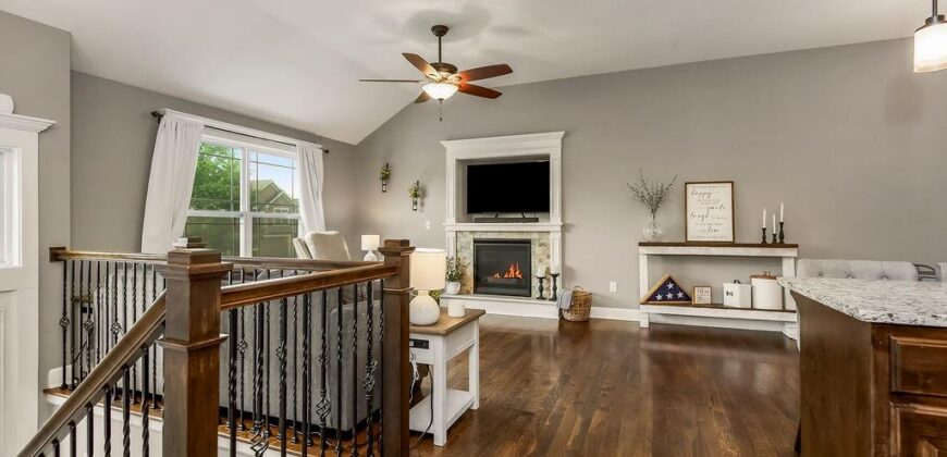 915 W 7th Avenue, Kearney, MO 64060