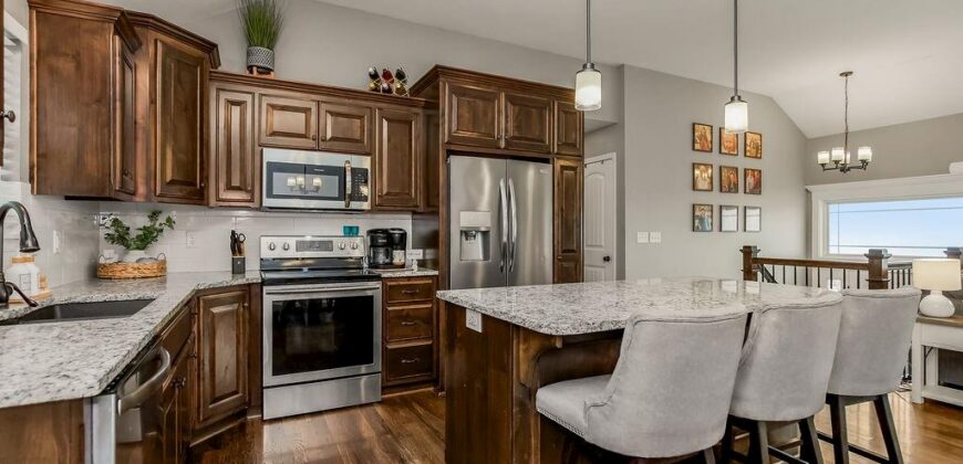 915 W 7th Avenue, Kearney, MO 64060
