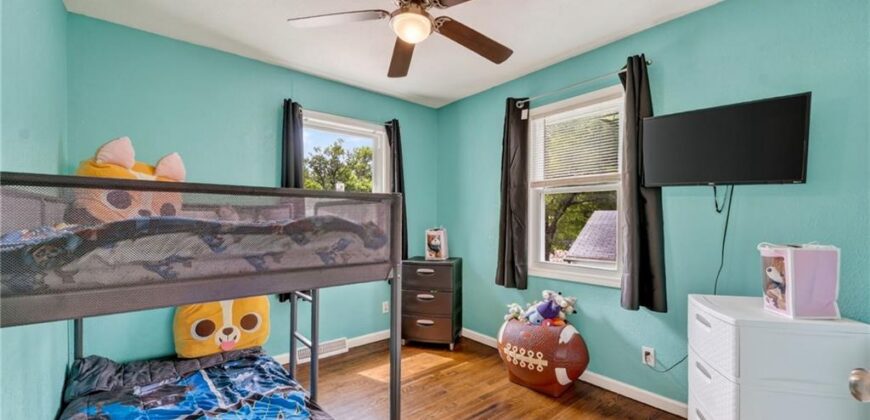 4925 N Smalley Avenue, Kansas City, MO 64119