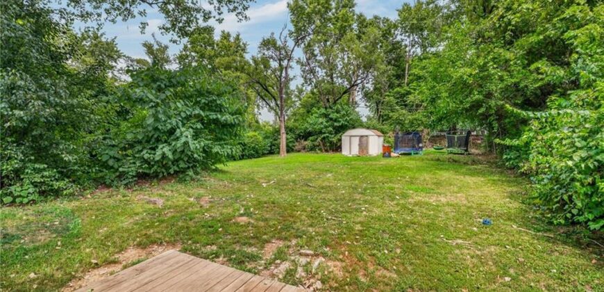 4925 N Smalley Avenue, Kansas City, MO 64119