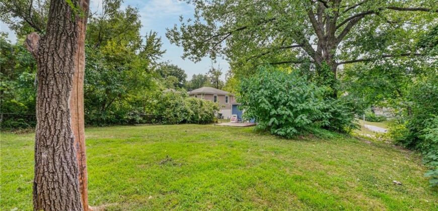 4925 N Smalley Avenue, Kansas City, MO 64119