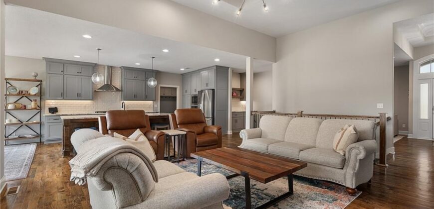 7715 N Wallace Avenue, Kansas City, MO 64158