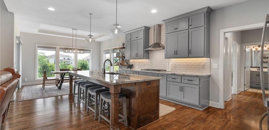 7715 N Wallace Avenue, Kansas City, MO 64158