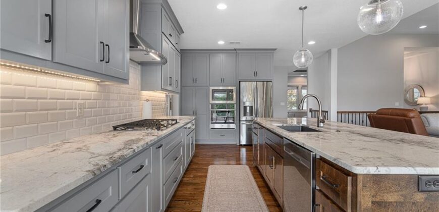 7715 N Wallace Avenue, Kansas City, MO 64158