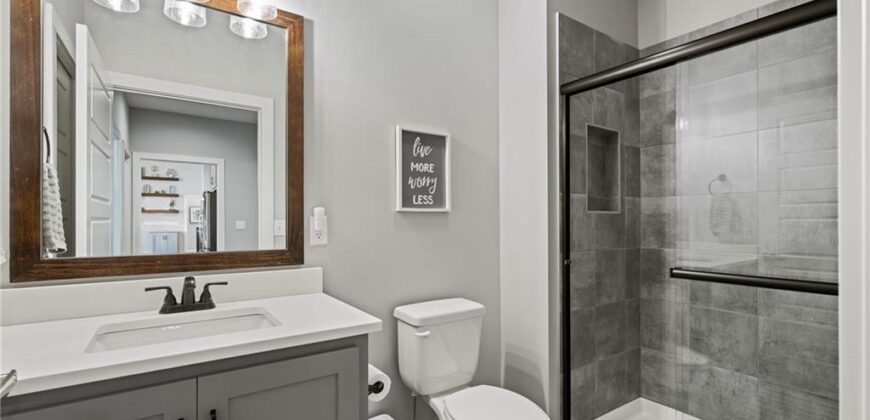 7715 N Wallace Avenue, Kansas City, MO 64158