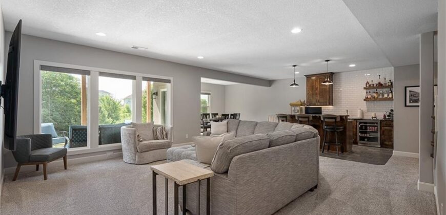 7715 N Wallace Avenue, Kansas City, MO 64158