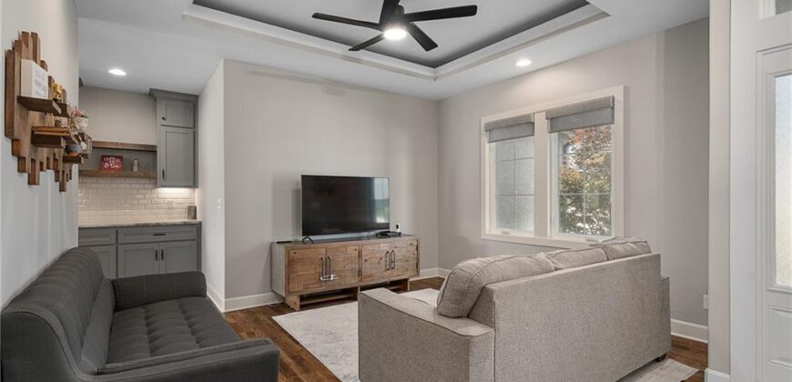 7715 N Wallace Avenue, Kansas City, MO 64158