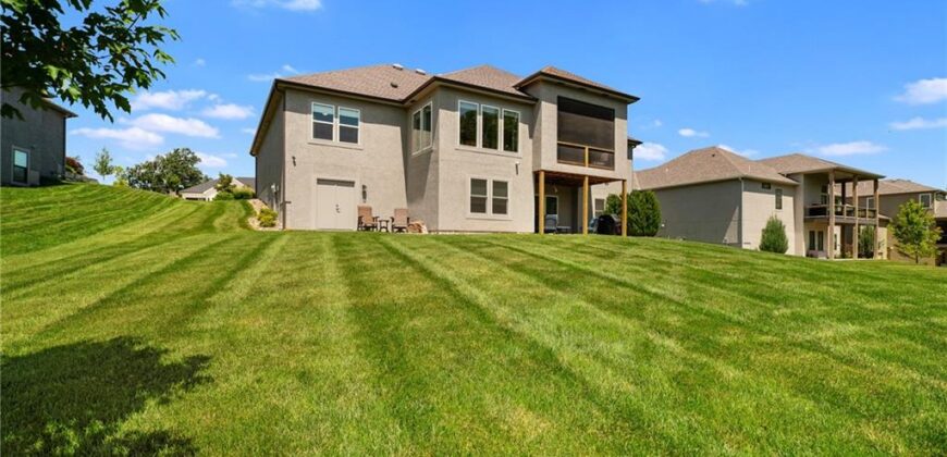 7715 N Wallace Avenue, Kansas City, MO 64158