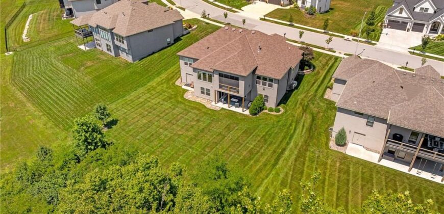 7715 N Wallace Avenue, Kansas City, MO 64158