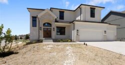 5518 NW Thousand Oaks Drive, Parkville, MO 64152