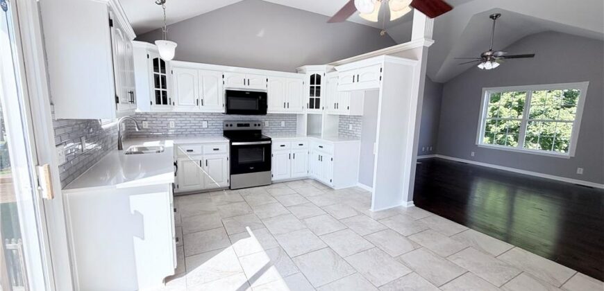 1101 E 18th Street, Kearney, MO 64060