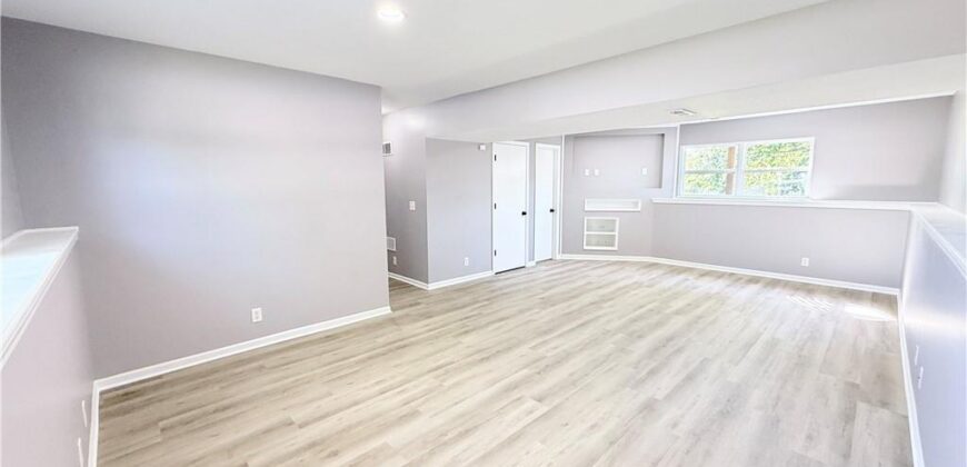 1101 E 18th Street, Kearney, MO 64060