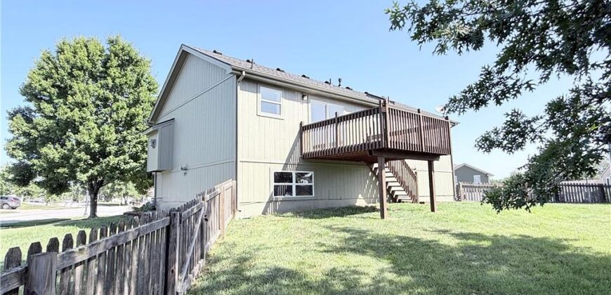 1101 E 18th Street, Kearney, MO 64060
