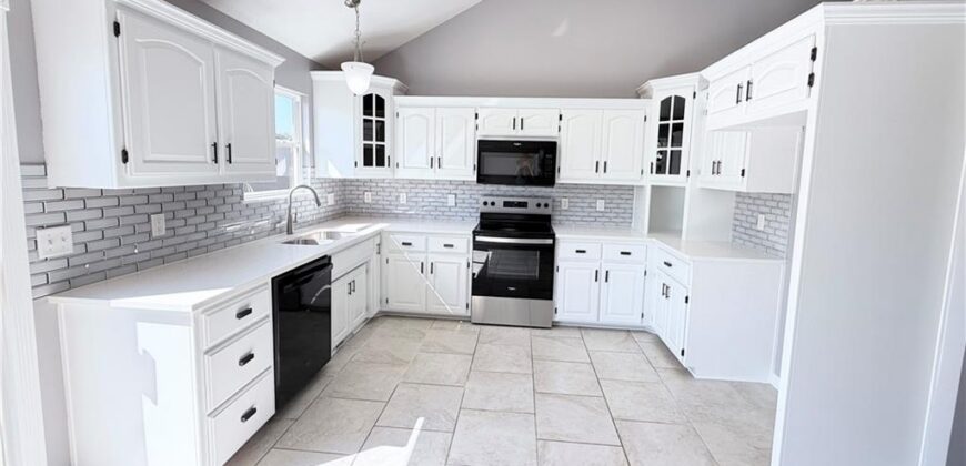 1101 E 18th Street, Kearney, MO 64060