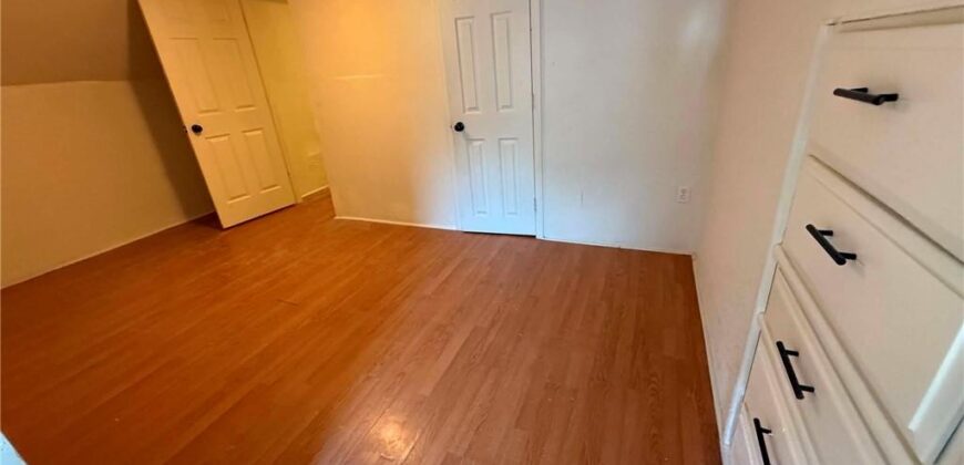 528 Park Street, Excelsior Springs, MO 64024