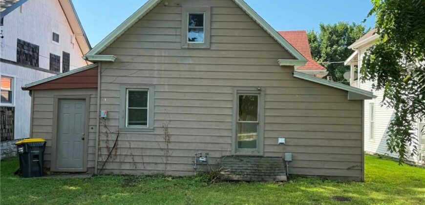 528 Park Street, Excelsior Springs, MO 64024
