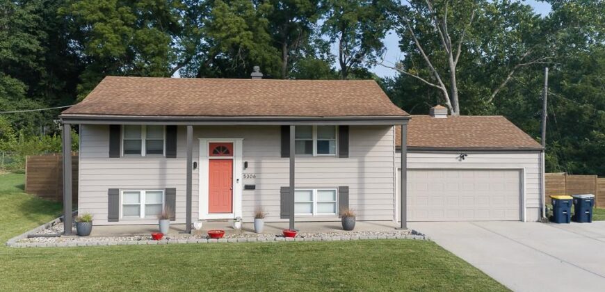 5306 N Sycamore Drive, Kansas City, MO 64119