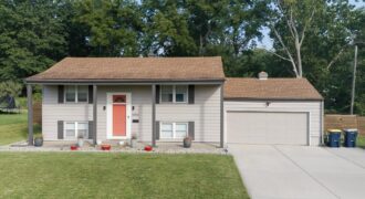 5306 N Sycamore Drive, Kansas City, MO 64119