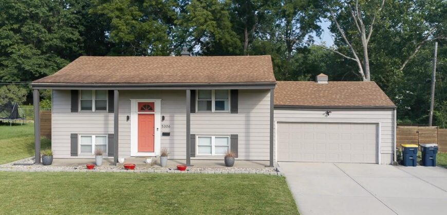 5306 N Sycamore Drive, Kansas City, MO 64119