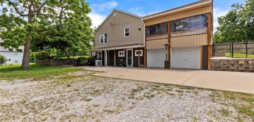 7108 N Kranz Road, Gladstone, MO 64118