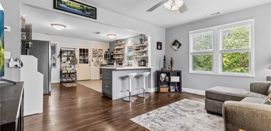 7108 N Kranz Road, Gladstone, MO 64118