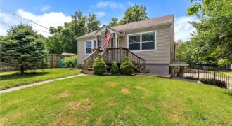 7108 N Kranz Road, Gladstone, MO 64118