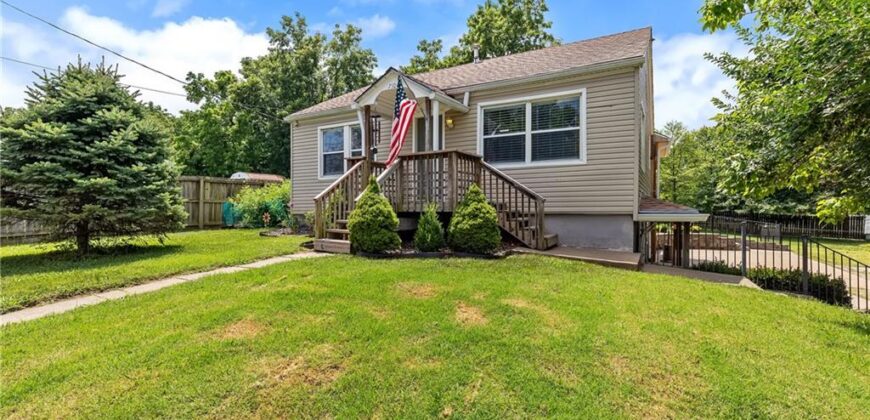 7108 N Kranz Road, Gladstone, MO 64118