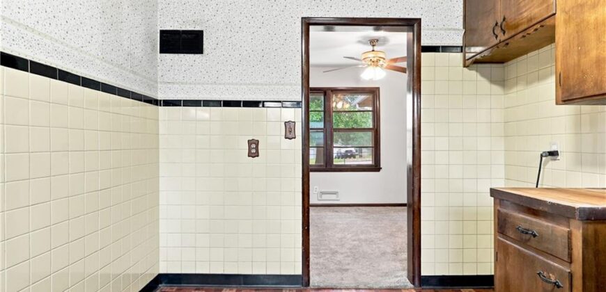 5128 N Lister Avenue, Kansas City, MO 64119