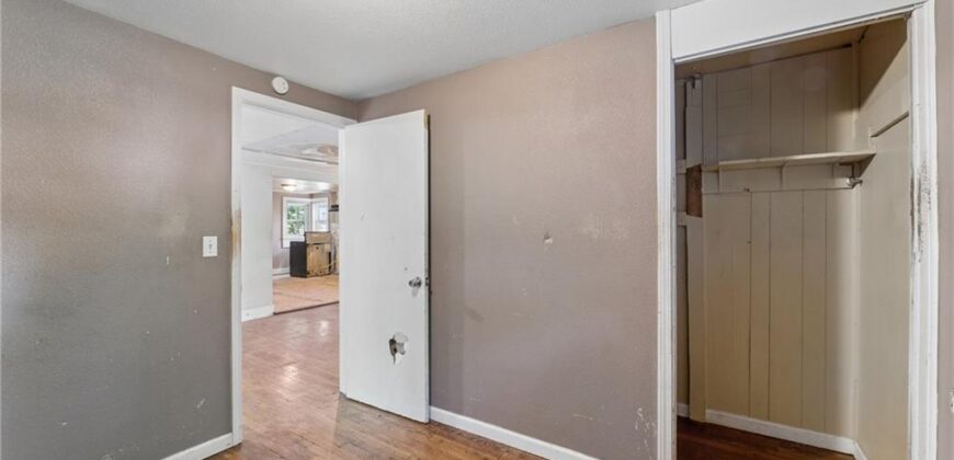 5234 NE Barnes Avenue, Kansas City, MO 64119