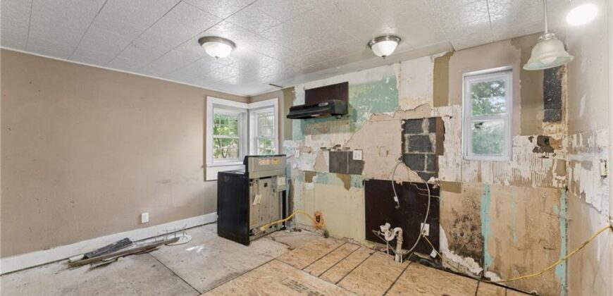 5234 NE Barnes Avenue, Kansas City, MO 64119