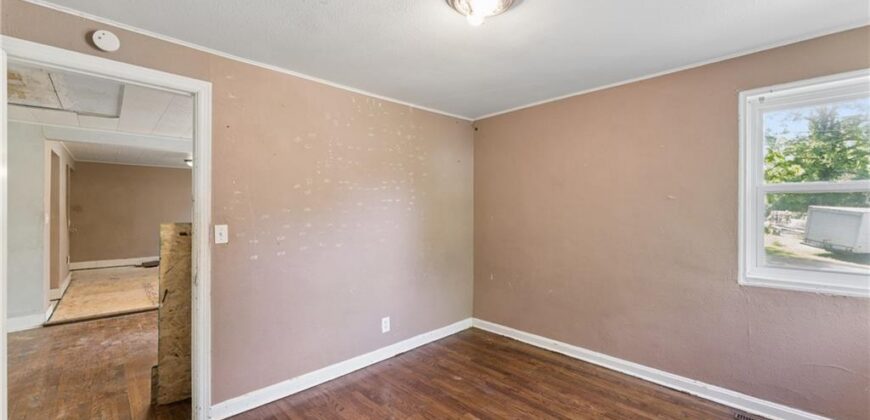 5234 NE Barnes Avenue, Kansas City, MO 64119