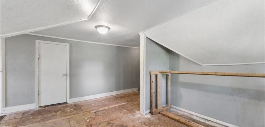 5234 NE Barnes Avenue, Kansas City, MO 64119