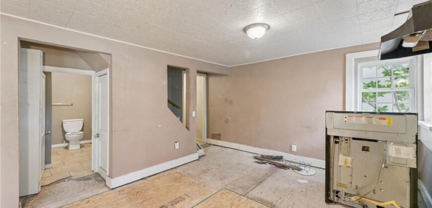 5234 NE Barnes Avenue, Kansas City, MO 64119