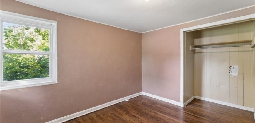 5234 NE Barnes Avenue, Kansas City, MO 64119